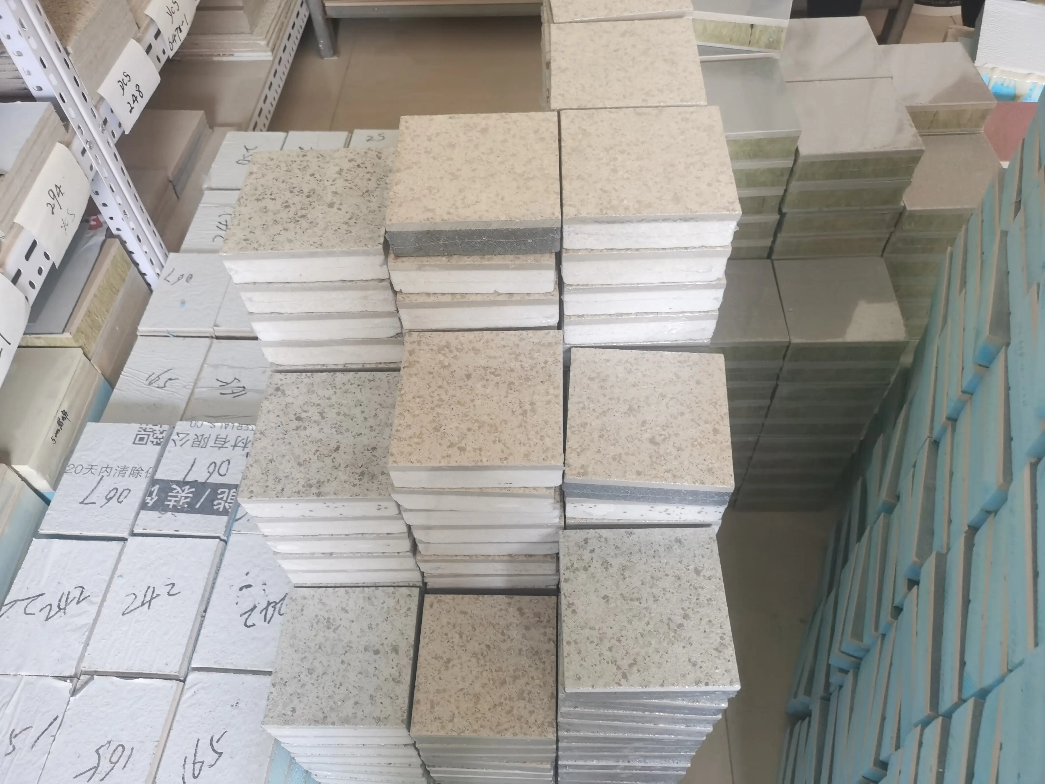 闡釋氟碳金屬漆保溫裝飾一體板價格，哪個品牌靠譜