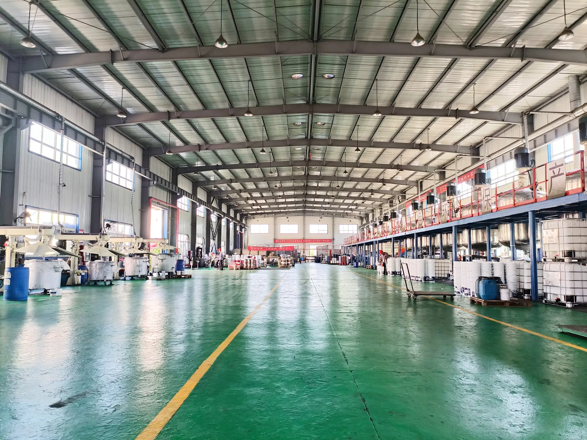 盤點(diǎn)靠譜的鍋爐油罐用的水性漆品牌，選購(gòu)時(shí)該如何選擇